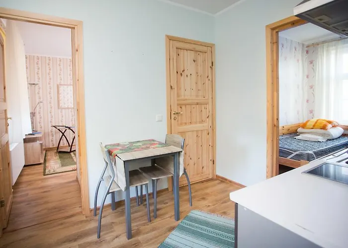 卡塔利纳宾馆 拉克韦雷